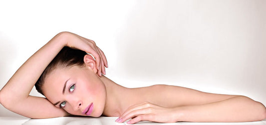 How to keep your skin oil- free all day
