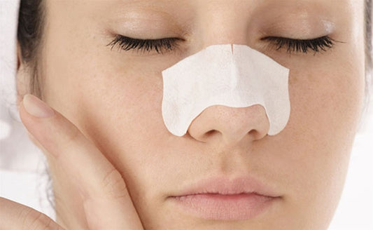 Use duct tape for clean face without blackheads!