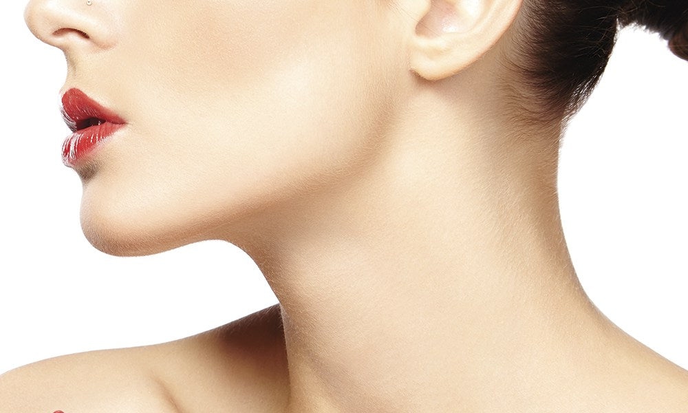 Lighten up your neck and even your skin tone naturally!